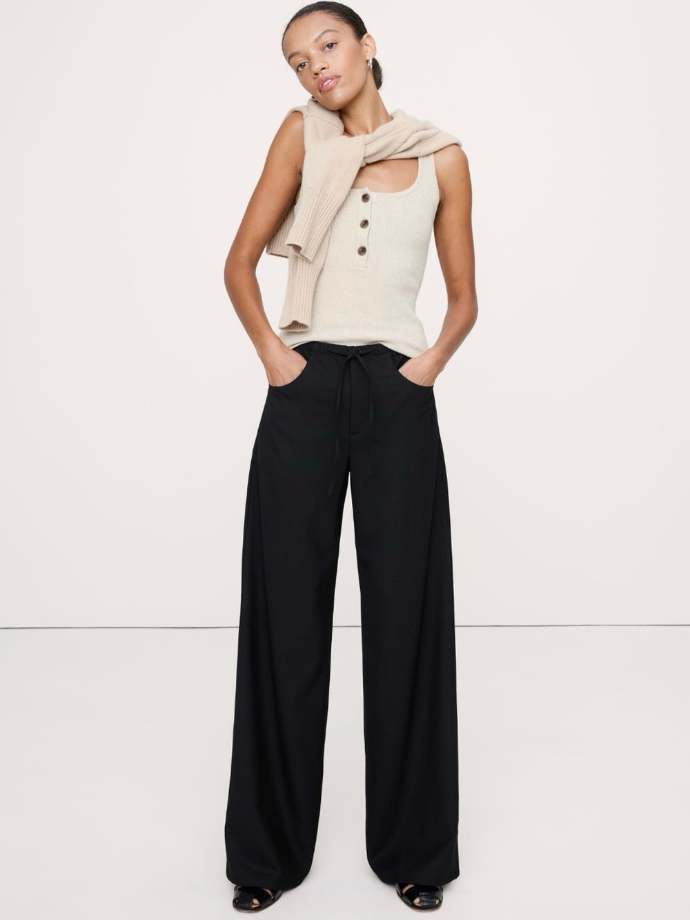 Banana Republic The Studio Wide Leg Drawstring Pant in Flannel.  Black